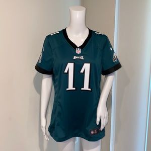 🏈 PHILADELPHIA EAGLES WOMEN’S NFL JERSEY 🏈 NWOT